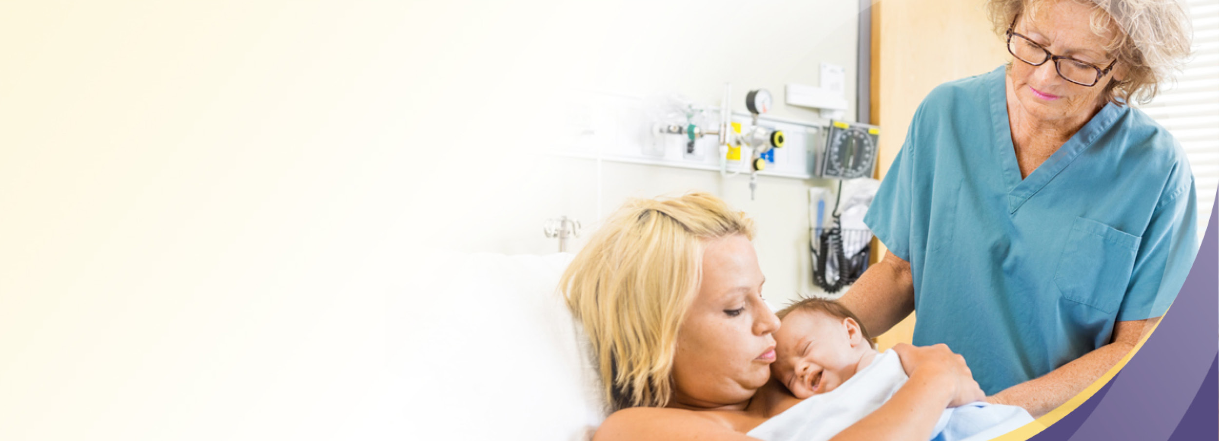 Slider image 5_Nurse assisting mother and baby skin to skin